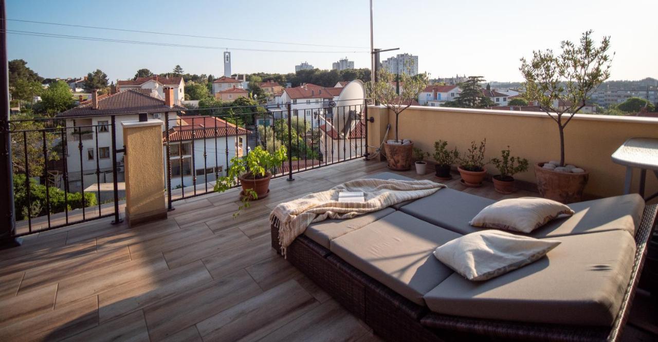 Art Apartment Sole Pula Exterior photo