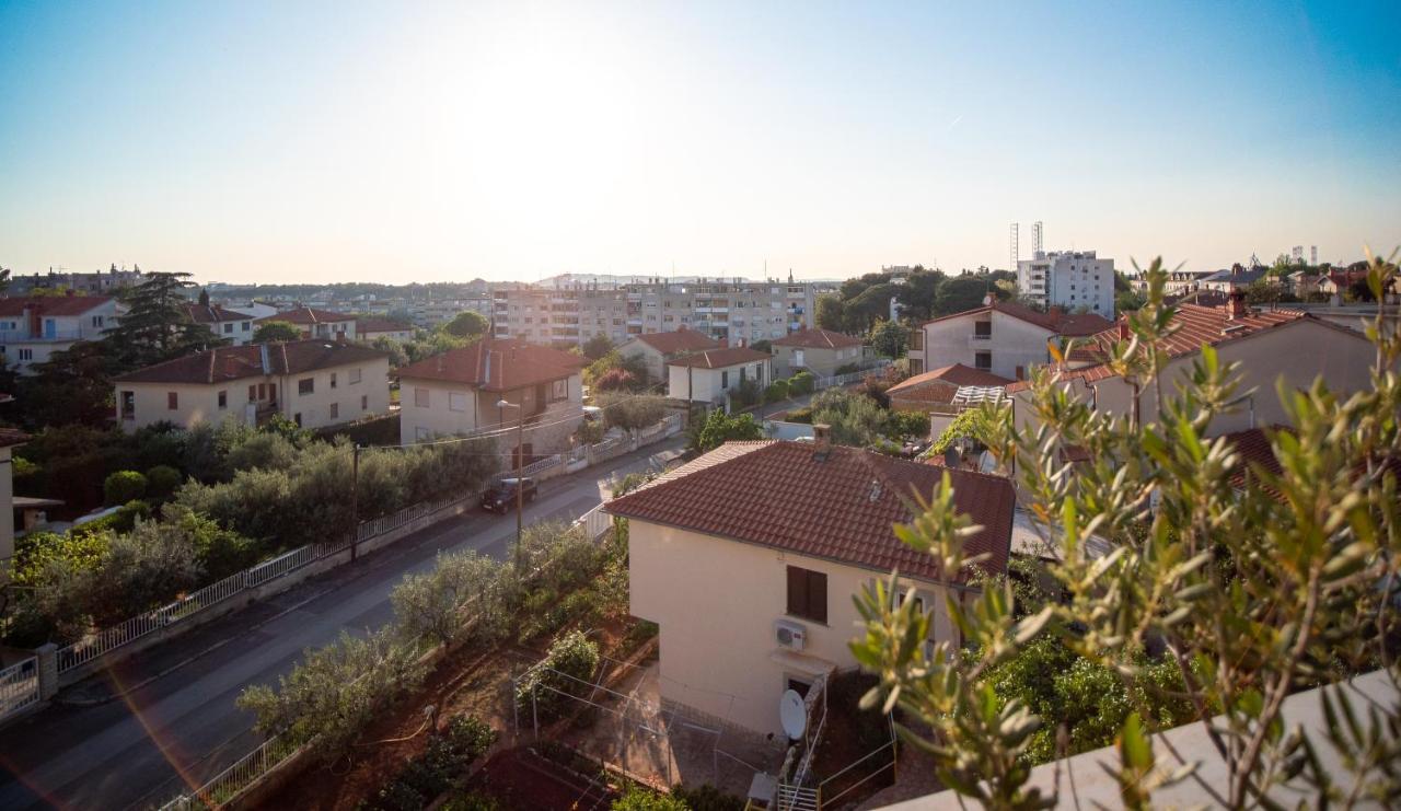 Art Apartment Sole Pula Exterior photo