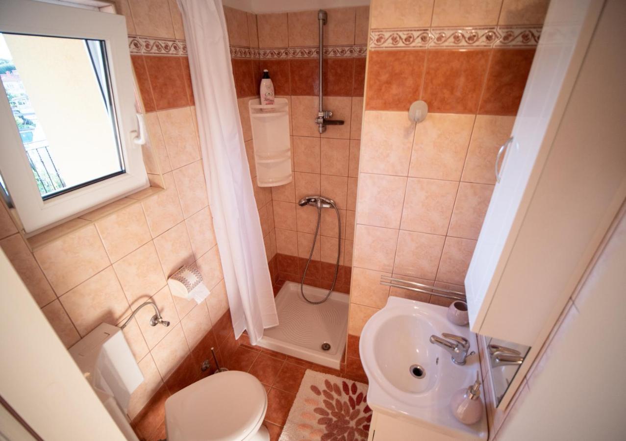 Art Apartment Sole Pula Exterior photo